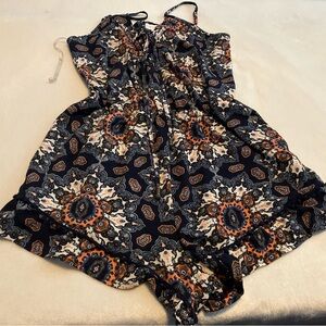 Floral Patterned Rimper